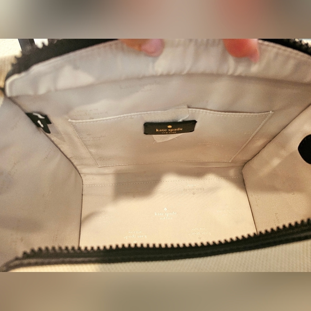 Kate Spade Kip Canvas Tote Bag. - Picture 9 of 9